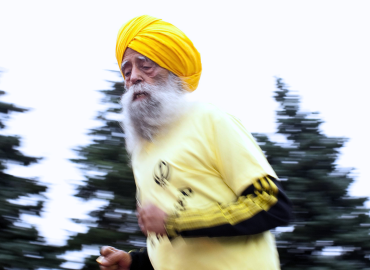 Fauja Singh morto a 114 anni: il maratoneta più longevo travolto da auto pirata