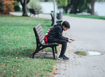 Il 40% dei giovanissimi ha ridotto l’uso dello smartphone