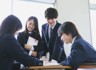 Il Giappone introduce l’educazione affettiva a scuola, e i risultati si vedono