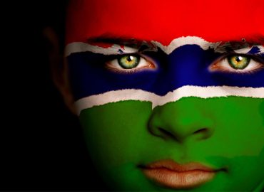 Morta neonata di un mese, indagate due donne per mutilazioni genitali: è protesta