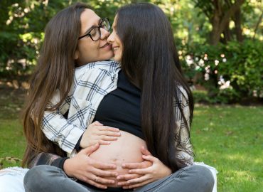Congedo di paternità, l’Inps conferma: ora vale anche per la madre intenzionale