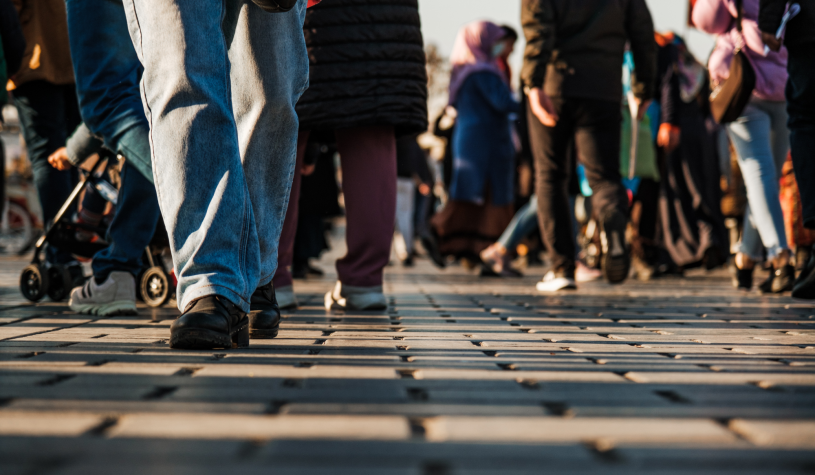 Tra benessere dichiarato e ansia quotidiana: il ritratto dei ragazzi italiani