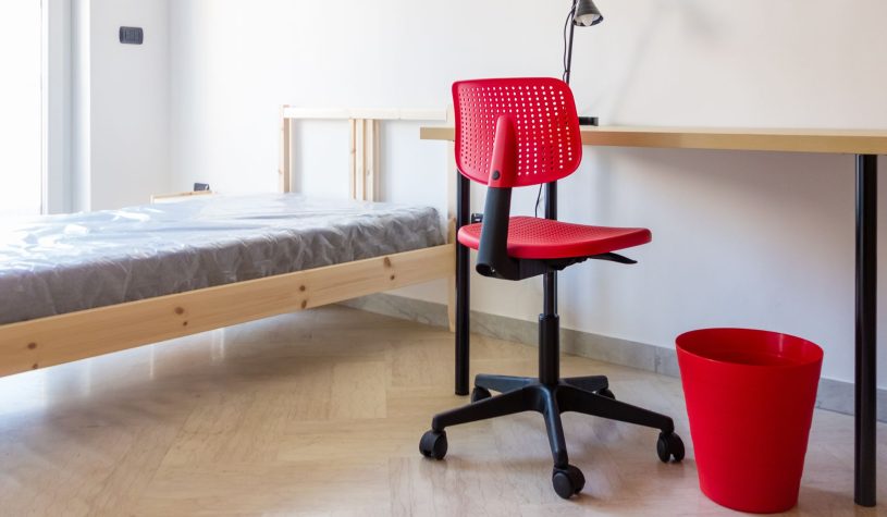 Caro affitti per studenti: Milano tocca 846 euro per una singola al mese