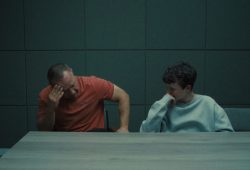 Adolescence conquista gli Emmy 2025: il dramma Netflix che racconta i figli di oggi