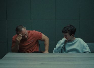 Adolescence conquista gli Emmy 2025: il dramma Netflix che racconta i figli di oggi