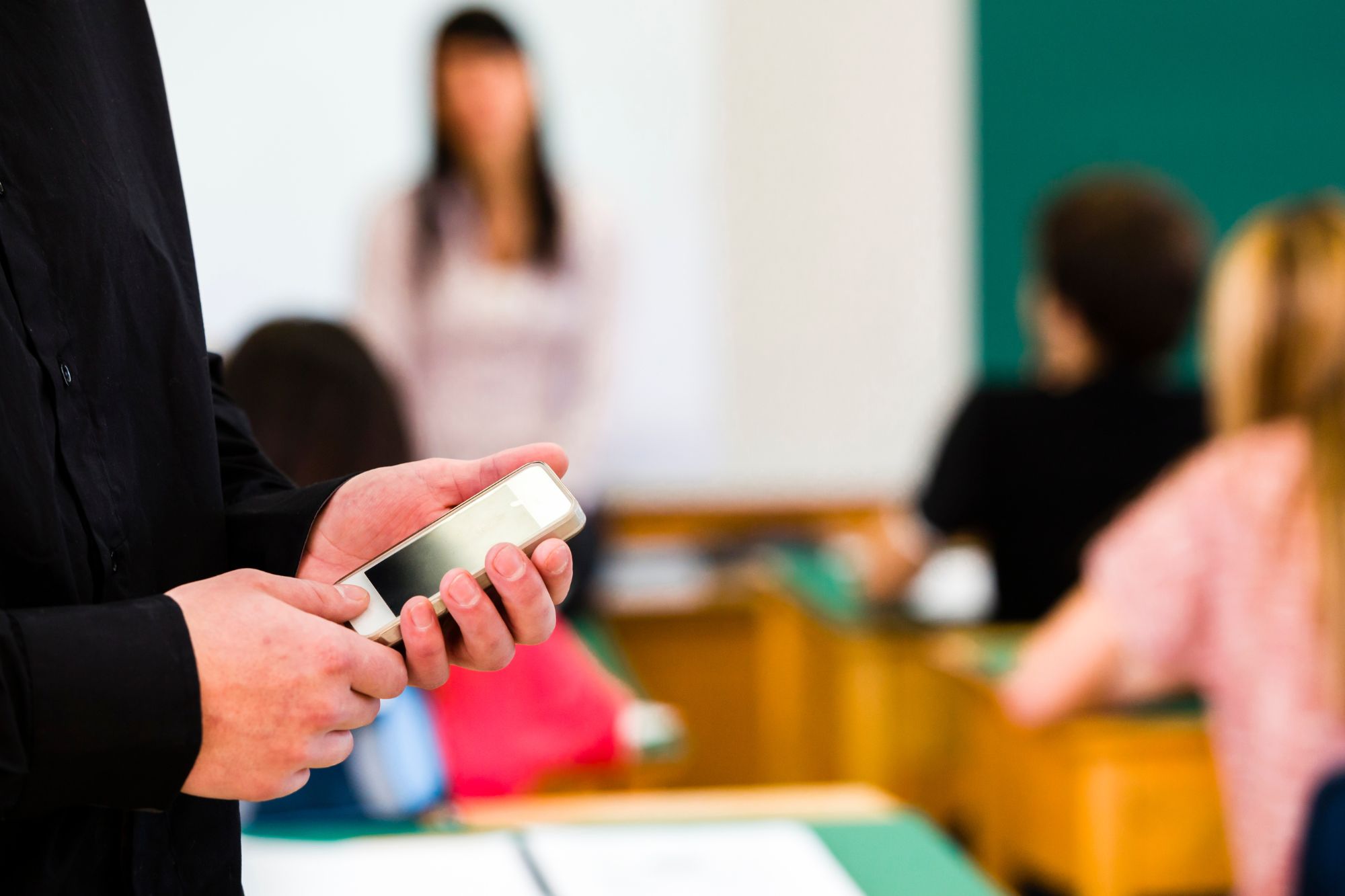 La “Generazione Ai” è tra i banchi, ma la scuola italiana non se ne è accorta