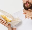 Cibi ultra-processati, uno studio rileva le conseguenze sul testosterone
