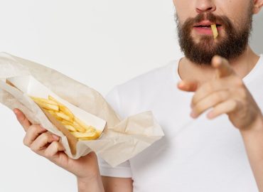 Cibi ultra-processati, uno studio rileva le conseguenze sul testosterone