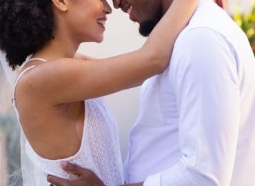 Anche gli uomini potranno scegliere il cognome della moglie, la sentenza in Sudafrica