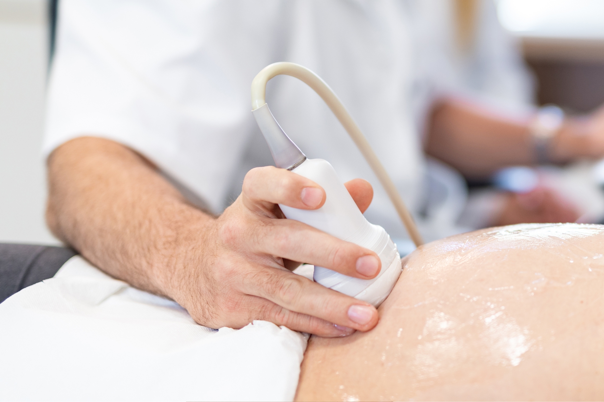 Parma, bambino nasce senza gambe, genitori risarciti con 350.000 euro