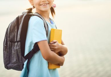 Primo giorno di scuola e foto dei figli online? È allarme pedopornografia