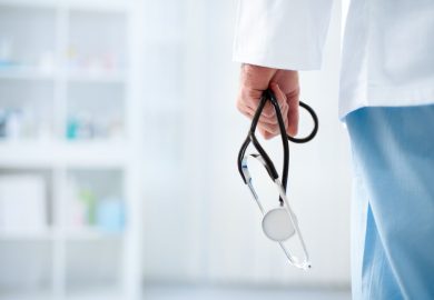 Pagare, aspettare o rinunciare: così le liste d’attesa cambiano il Ssn