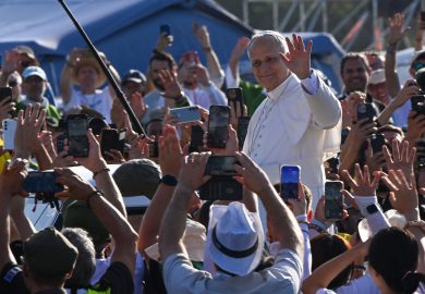 “Dio è nell’algoritmo”, così i giovani riscoprono la chiesa sui social media