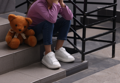 “Sei cicciona, fai schifo”: è body shaming, padre condannato per maltrattamenti sulla figlia undicenne