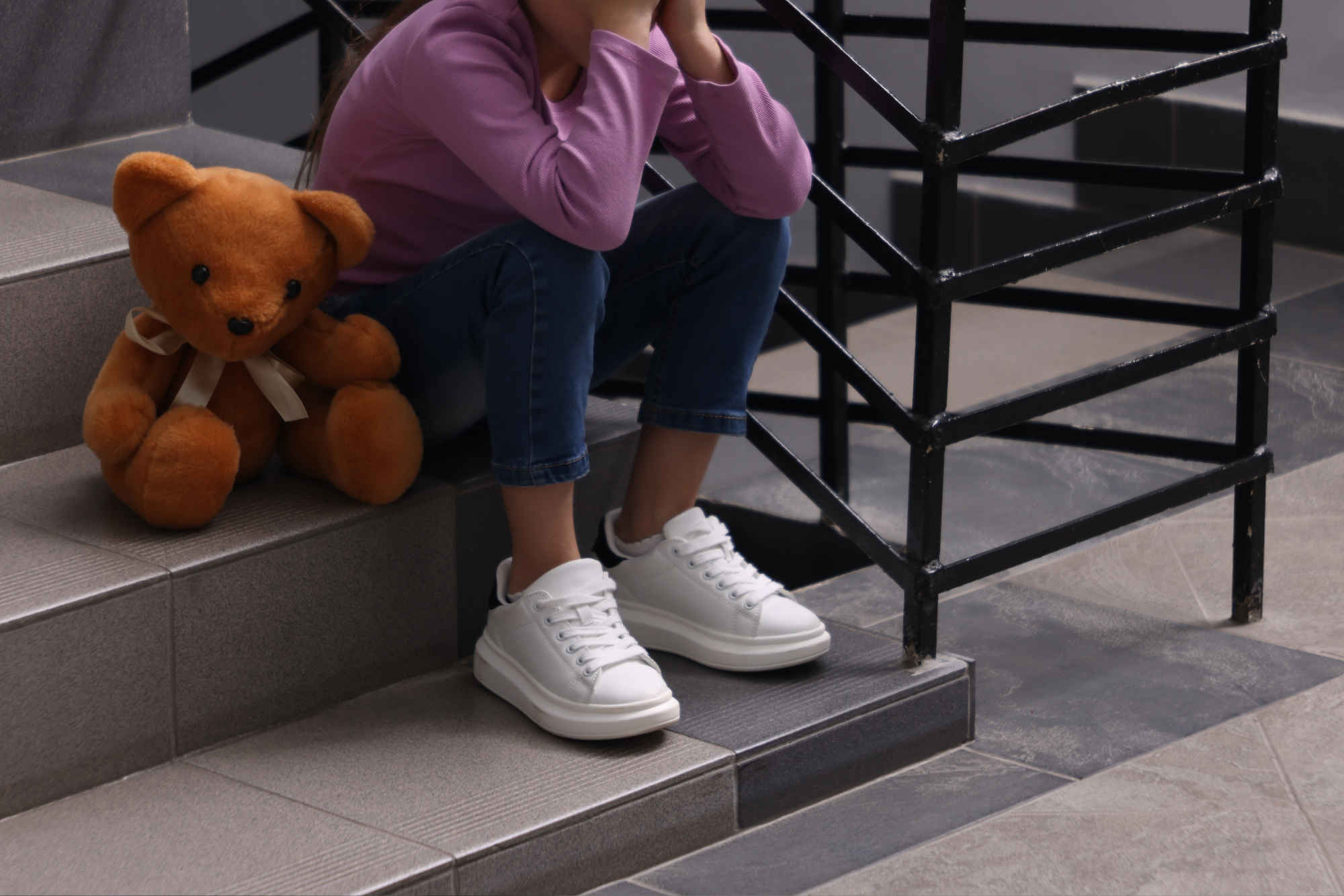“Sei cicciona, fai schifo”: è body shaming, padre condannato per maltrattamenti sulla figlia undicenne