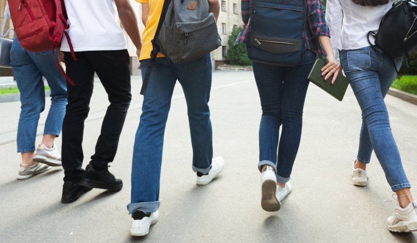 Scuola 2025/26, debutta l’anno senza cellulari e con l’Esame di Maturità riformato (e non finisce qui)