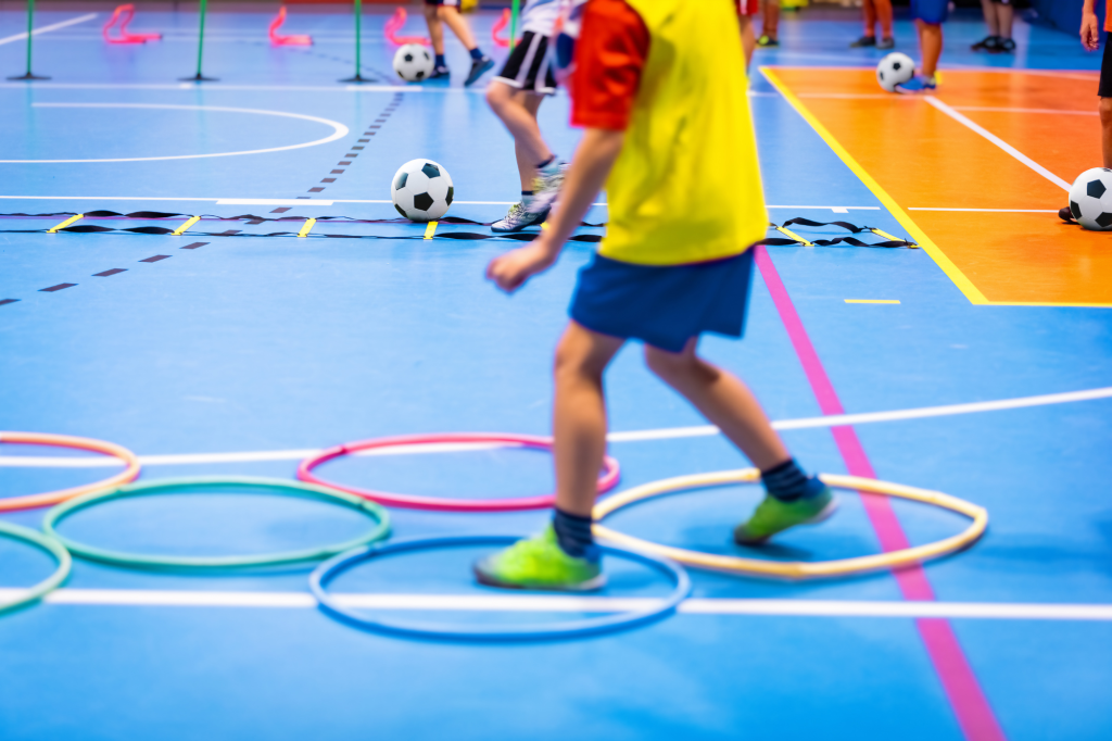 Bambino che fa sport