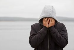 Cuore spezzato e suicidio: per gli uomini separati il rischio è cinque volte più alto