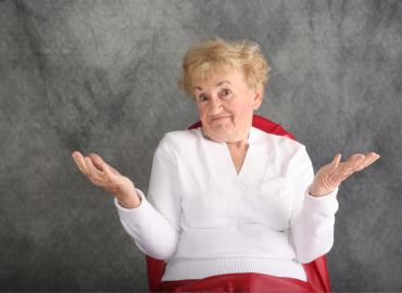 Perché le donne vivono più a lungo: la scienza svela il segreto della longevità