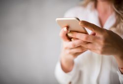 La Gen Z si rivolge a ChatGpt per risolvere i problemi di cuore