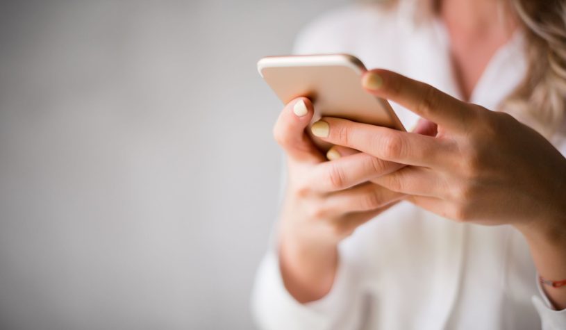 La Gen Z si rivolge a ChatGpt per risolvere i problemi di cuore