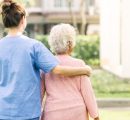 Carenza di infermieri, negli Stati Uniti si formano adolescenti e robotica. E in Italia?