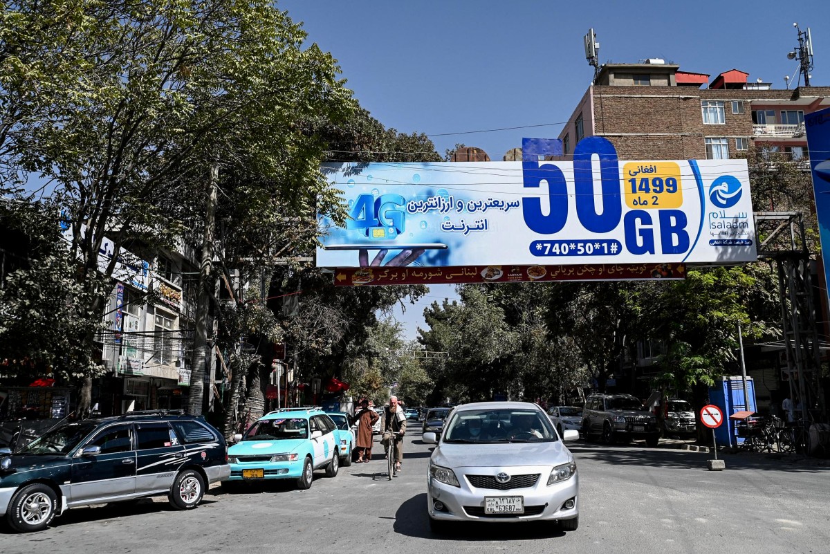 Promozioni per dati mobili durante blackout internet in Afghanistan (Afp)