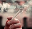 Se un minore fuma, la multa può arrivare ai genitori: la stretta della Spagna