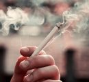 Un adulto su cinque è dipendente dal fumo: le donne guidano la “disintossicazione”
