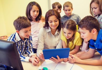 Il 42% degli insegnanti si dichiara favorevole all’uso dell’Ai tra i banchi di scuola