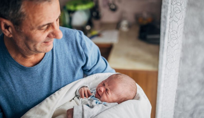 Anche l’uomo ha un orologio biologico: ecco perché
