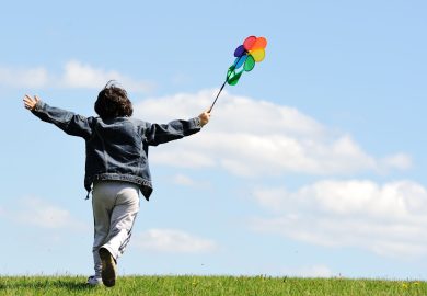 Paese che vai, felicità che trovi: individuata la “soglia minima” per vivere più a lungo (e meglio)