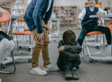 Niente università per i bulli: la rivoluzionaria legge della Corea del Sud dal 2026