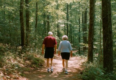 Bastano pochi passi per contrastare l’Alzheimer: ecco quanti