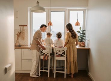 Polonia, niente tasse per chi ha almeno due figli: spallata alla crisi demografica?