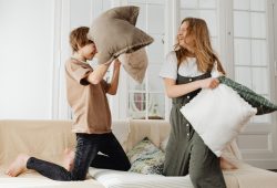 Il segreto danese per disintossicare i ragazzi da smartphone e social