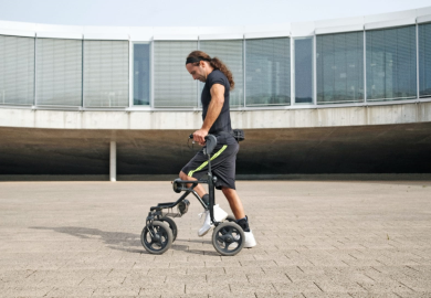 “Non potrai più alzarti”, ma oggi cammina e si appresta a sciare: Michel Roccati vuole “andare oltre e mostrare il possibile”
