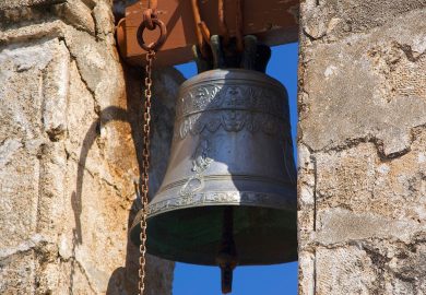Sanremo, la campana dei “bambini mai nati” accende il dibattito pubblico