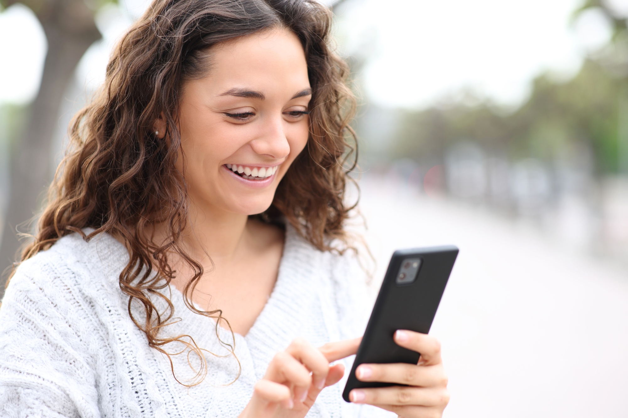 Bonus giovani imprenditori, ora si può richiedere online: 500 euro al mese per tre anni