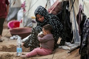 Mamma Con Figlio Tende Gaza Ipa Ftg