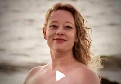 Agente Ice uccide madre di tre figli a Minneapolis: “Fuori dai co***”, la rabbia del sindaco – Video