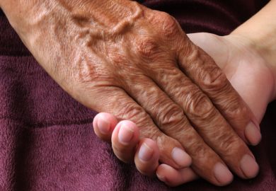 Longevità, questione di genetica o stile di vita? Cosa dice la scienza