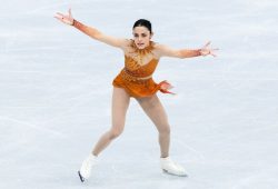 Milano-Cortina, pattinatrice invia mail per i compiti: “Non ho potuto consegnare”