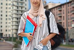 “Non siamo in Marocco”, scoppia il caso al Ruffini di Genova per una circolare sul Ramadan