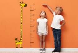 Bambini più alti, “ma non è una buona notizia”: l’allarme degli esperti