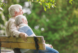 Super ager, gli over 80 con memoria da giovani: nei loro cervelli più neuroni “nuovi”