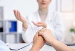 “Biondo con occhi chiari”, poi la sorpresa: il dramma di una coppia in cerca di un figlio a Cipro Nord