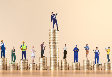 Il miliardario svizzero che vuole pagare più tasse: “Troppo divario tra ricchi e poveri, così non si può andare avanti”