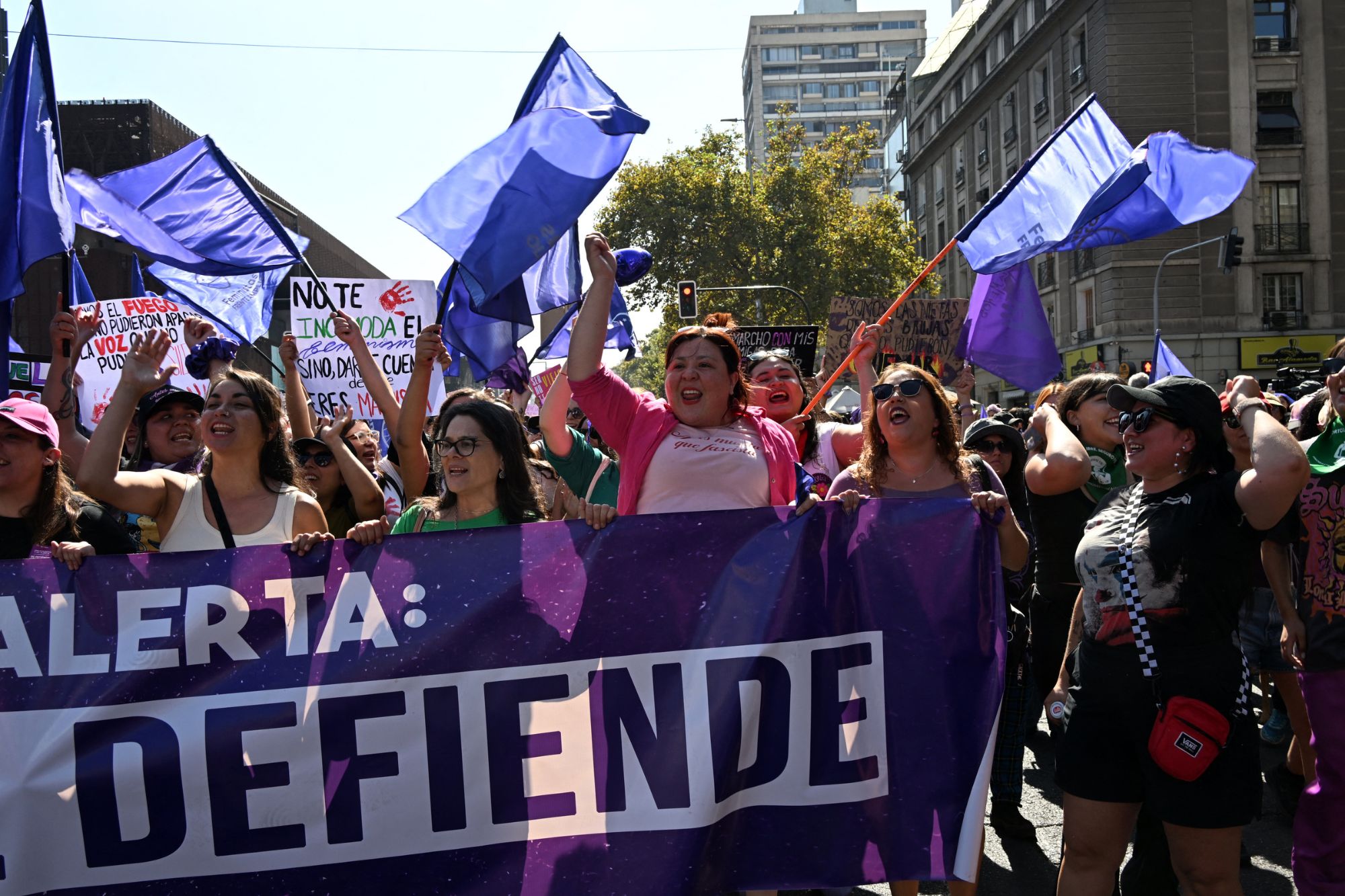 Donne santiago cile afp