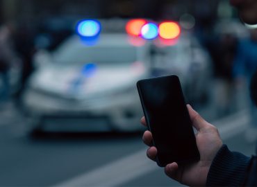 Hong Kong, la polizia potrà chiedere la password del cellulare: attacco alla privacy senza precedenti